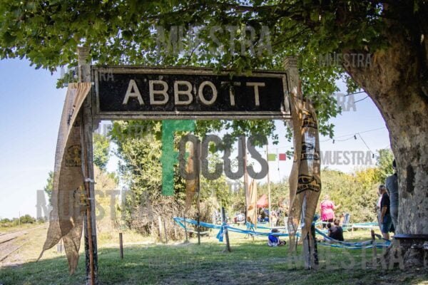 Abbott-2053